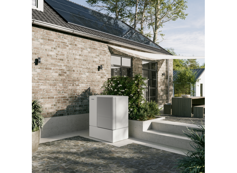 STIEBEL ELTRON Pompy ciepła powietrze-woda HPA-O 10.2&nbsp;W Plus HC 400