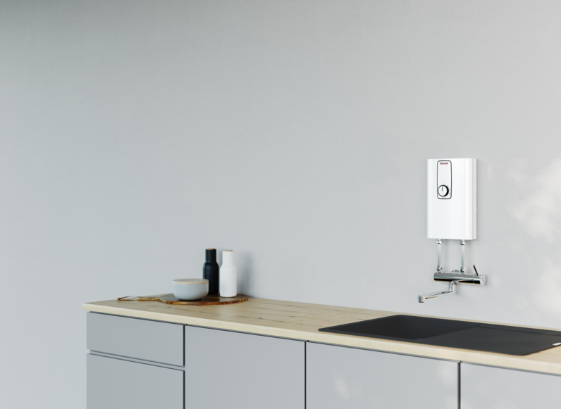 STIEBEL ELTRON Kompaktowe przepływowe ogrzewacze wody DCE 11/13 H